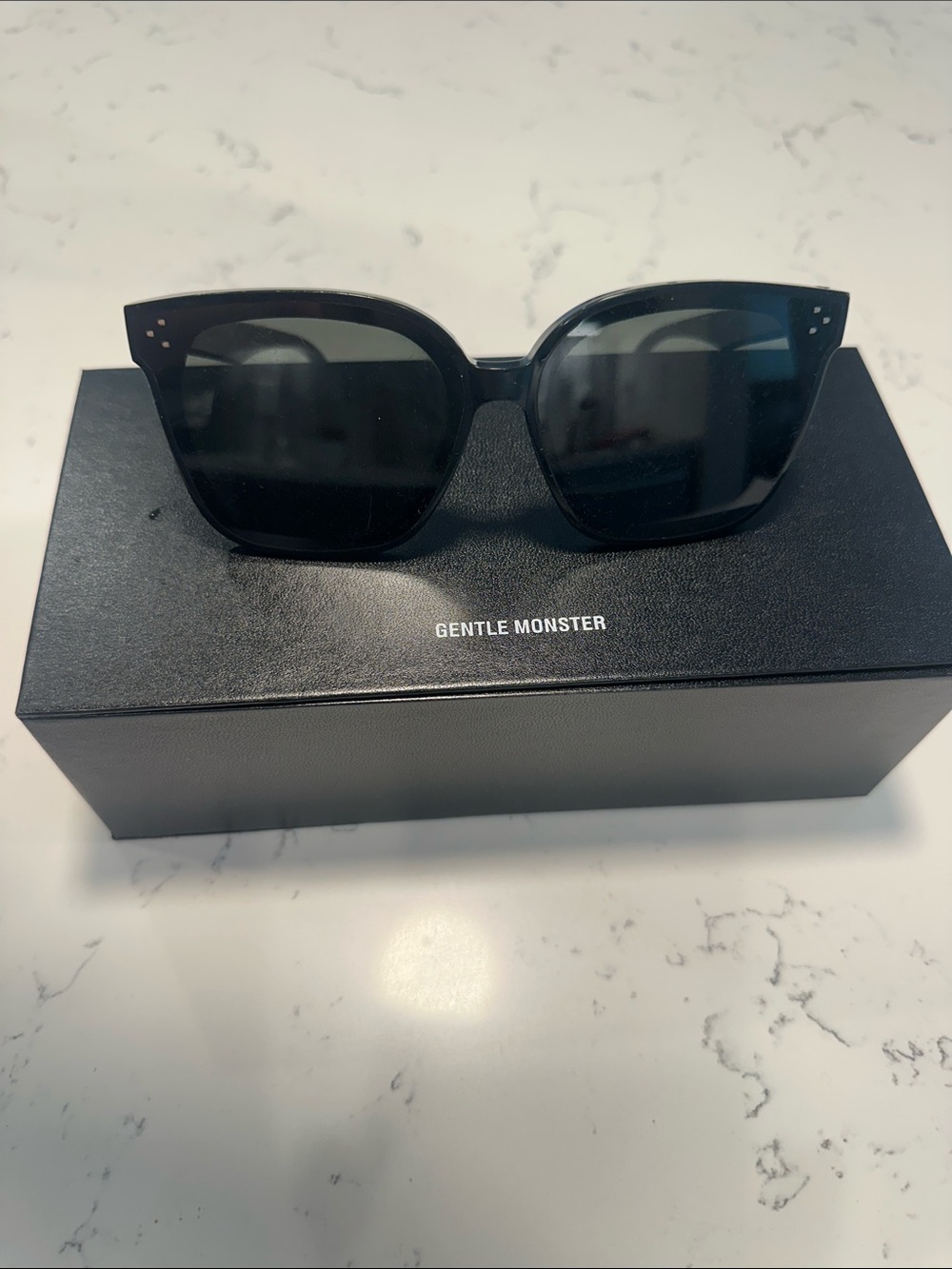 GENTLE MONSTER Black Cat-Eye Sunglasses